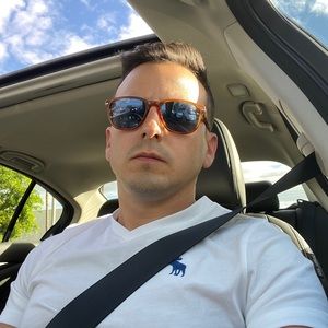 Meet your Posher, Alejandro